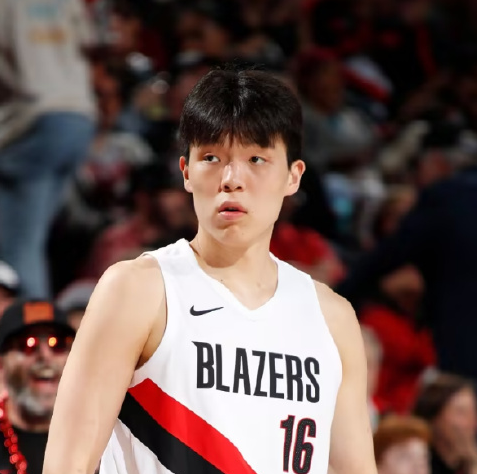 英雄联盟直播-是人是鬼都在刷数据，只有杨瀚森一分未得，常规赛草草收尾！